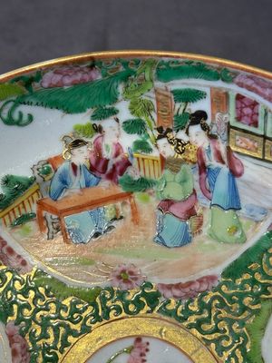A large Chinese Canton famille rose dish and eight plates, 19th C. — photo 26