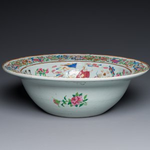 A large Chinese Canton famille rose 'Qi Lin Song Zi 麒麟送子' basin, 19th C. — photo 2