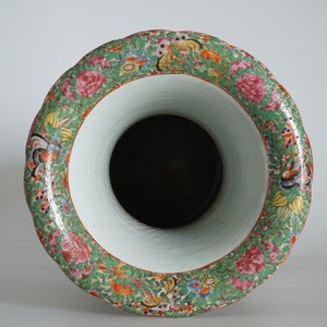 A large Chinese Canton famille rose vase, 19th C. — 照片 11