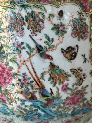 A large Chinese Canton famille rose vase with narrative design, 19th C. — 照片 13