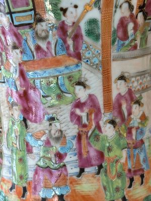 A large Chinese Canton famille rose vase with narrative design, 19th C. — 照片 7