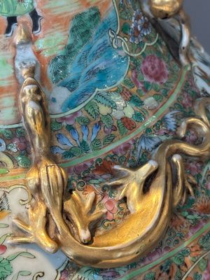 A large Chinese Canton famille rose vase with narrative design, 19th C. — 照片 9