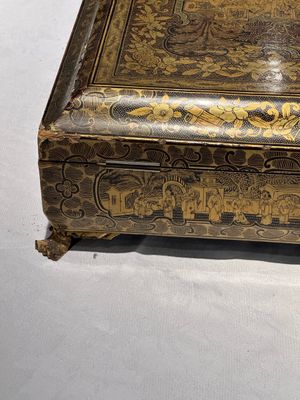 A large Chinese Canton gilt black lacquer tray, thee boxes and a fan, 19th C. — 照片 23