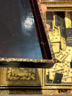 A large Chinese Canton gilt black lacquer tray, thee boxes and a fan, 19th C. — 照片 31
