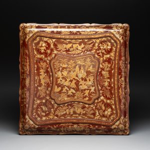A large Chinese Canton gilt-lacquered presentation box with narrative design, 19th C. — foto 3