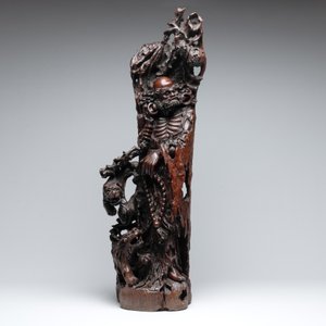 A large Chinese carved hongmu group of Fuhu Luohan and tigers, Republic — 照片 2