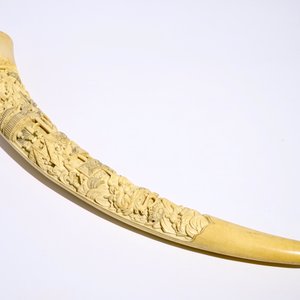 A large Chinese carved ivory tusk, early 20th C. — photo 5