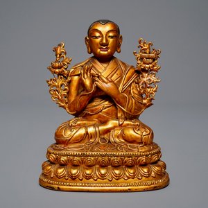 A large Chinese carved lacquered giltwood figure of Tsongkhapa, 18th C. — 照片 1