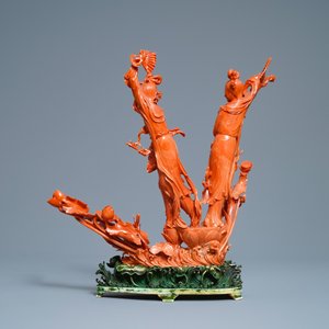A large Chinese carved red coral group of two ladies with fans, 19th C. — photo 3