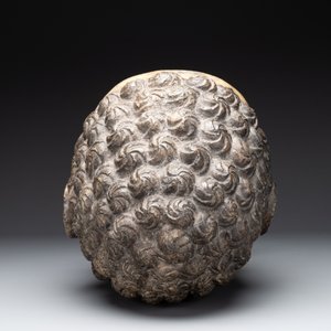 A large Chinese carved stone head of Buddha with traces of gilding and polychromy, Ming — foto 6