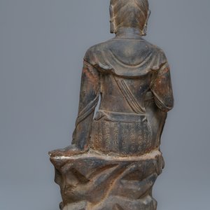 A large Chinese cast iron figure of Guanyin with inscription on the back, Ming/Qing — photo 4