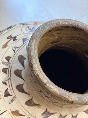 A large Chinese Cizhou ware slip-glazed wine jar, Ming — photo 3