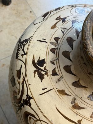 A large Chinese Cizhou ware slip-glazed wine jar, Ming — photo 5