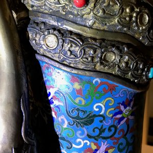 A large Chinese cloisonné and inlaid gilt bronze 'Duomuhu' ewer, Republic, 20th C. — photo 22