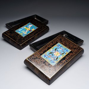 A large Chinese cloisonné brush washer and a pair of cloisonné-plaque-inlaid gilt-lacquered covered boxes, 20th C. — foto 14