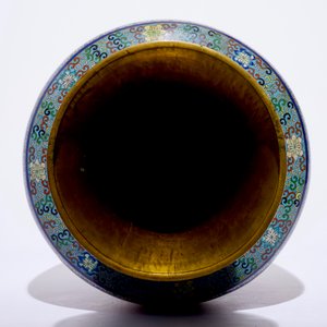 A large Chinese cloisonné "Dragons" vase, 19/20th C. — photo 6