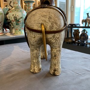 A large Chinese cloisonné model of an elephant, 19/20th C. — 照片 13