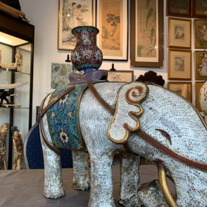 A large Chinese cloisonné model of an elephant, 19/20th C. — 照片 9