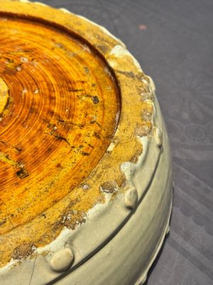 A large Chinese cream-glazed drum-shaped basin, Ming — photo 10