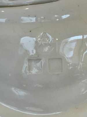 A large Chinese Dehua blanc de Chine Guanyin, He Chaozong and Xuande mark, Republic — photo 22