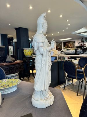 A large Chinese Dehua blanc de Chine Guanyin, He Chaozong and Xuande mark, Republic — photo 9