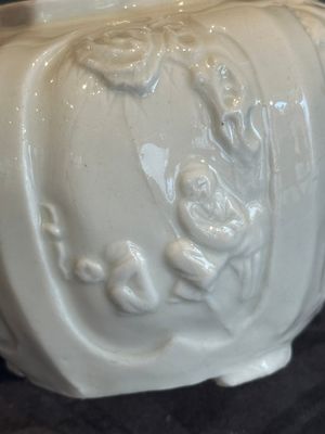 A large Chinese Dehua blanc de Chine wine pot, Kangxi — photo 16