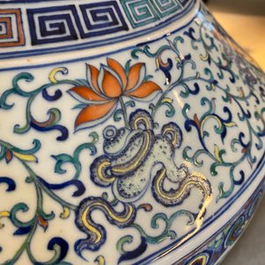 A large Chinese doucai 'hu' vase, Qianlong mark, 19th C. — photo 18
