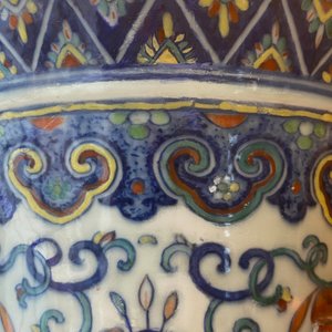 A large Chinese doucai 'hu' vase, Qianlong mark, 19th C. — photo 49