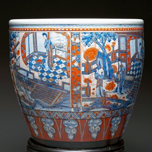 A large Chinese European-decorated blue and white fish bowl with narrative design, on a later wooden stand, Kangxi — photo 15