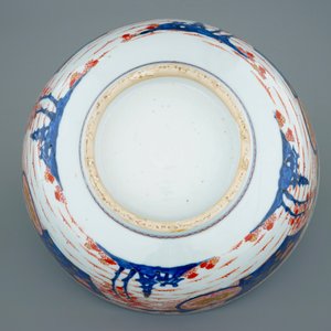 A large Chinese export porcelain Imari style punchbowl, Kangxi — photo 7