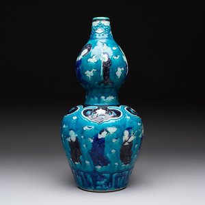 A large Chinese Fahua 'Ba Xian Zhu Shou 八仙祝壽' double gourd vase, 19th C. — photo 3