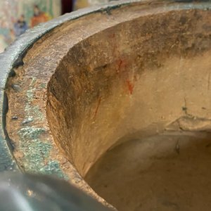 A large Chinese fahua censer with quartz-topped wooden cover and stand, Ming — 照片 36