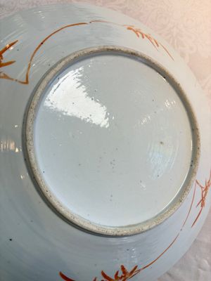 A large Chinese famille rose '100 boys' dish, 19th C. — 照片 11