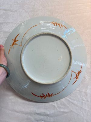 A large Chinese famille rose '100 boys' dish, 19th C. — 照片 10
