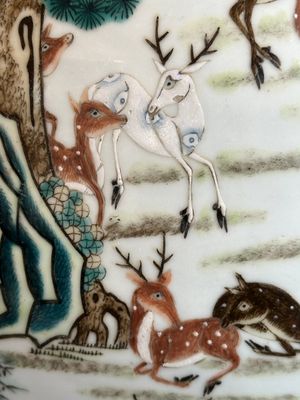 A large Chinese famille rose '100 deer' 'hu' vase, Qianlong mark, 19th C. — photo 17