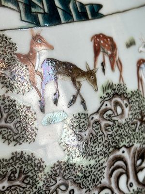 A large Chinese famille rose '100 deer' 'hu' vase, Qianlong mark, 19th C. — photo 8