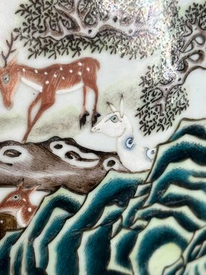 A large Chinese famille rose '100 deer' 'hu' vase, Qianlong mark, 19th C. — photo 9