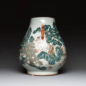 A large Chinese famille rose '100 deer' 'hu' vase, Qianlong mark, 19th C. — photo 2