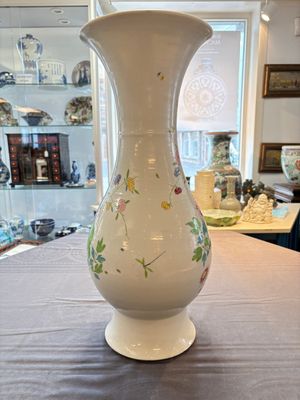 A large Chinese famille rose 'bird among flowering branches' vase, Yongzheng — 照片 5