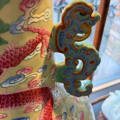A large Chinese famille rose celadon-ground 'Dragon' vase — photo 5