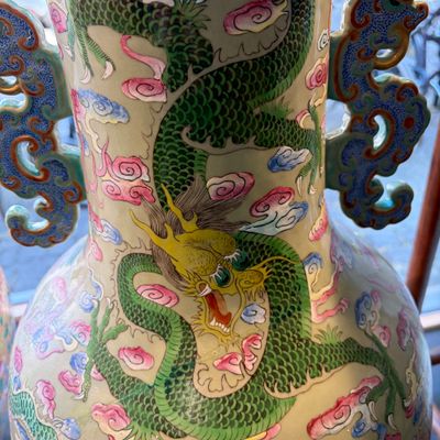 A large Chinese famille rose celadon-ground 'Dragon' vase — photo 7