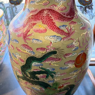 A large Chinese famille rose celadon-ground 'Dragon' vase — photo 2