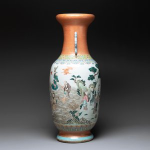 A large Chinese famille rose coral-red-ground  'Eight Immortals' vase, Qianlong mark, 19th C. — photo 2