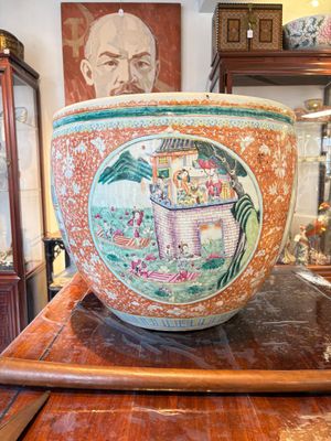 A large Chinese famille rose coral-red-ground fish bowl with narrative design, 19th C. — photo 5