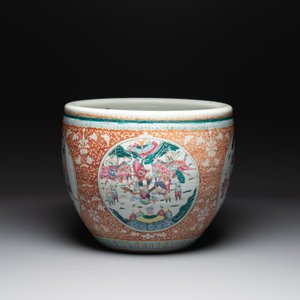 A large Chinese famille rose coral-red-ground fish bowl with narrative design, 19th C. — photo 2