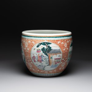 A large Chinese famille rose coral-red-ground fish bowl with narrative design, 19th C. — photo 3