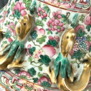 A large Chinese famille rose 'court scene' vase, 19th C. — 照片 18
