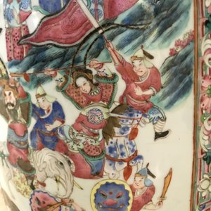 A large Chinese famille rose 'court scene' vase, 19th C. — 照片 35