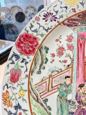 A large Chinese famille rose dish with narrative design, 19th C. — foto 7