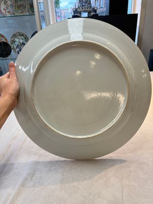 A large Chinese famille rose dish with narrative design, 19th C. — foto 9
